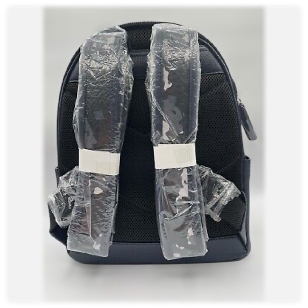 MCM ~ Stark Visetos Camo Backpack - Picture 3 of 3
